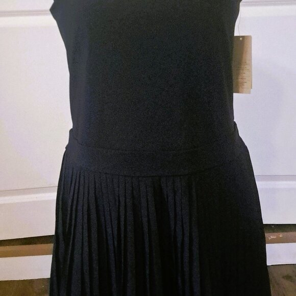 Women's Pleated Active Dress "All in Motion"  XL Black with Built in Shorts - Picture 3 of 12